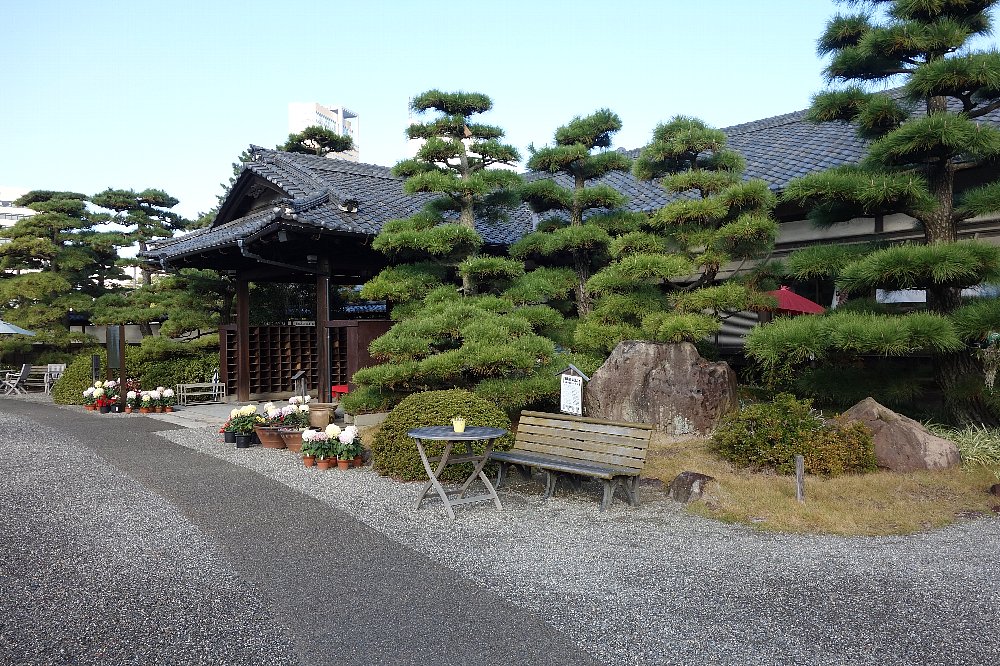 玉藻公園　披雲閣_c0112559_8175952.jpg