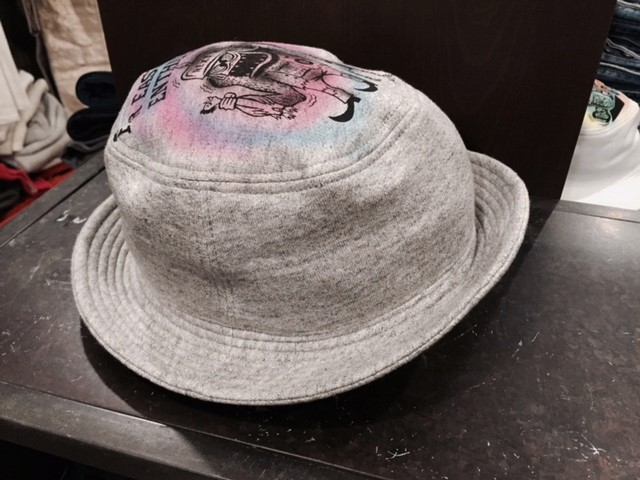 SKETCH HAT_d0121303_2055183.jpg
