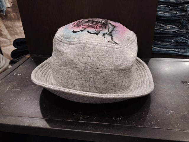 SKETCH HAT_d0121303_2055897.jpg