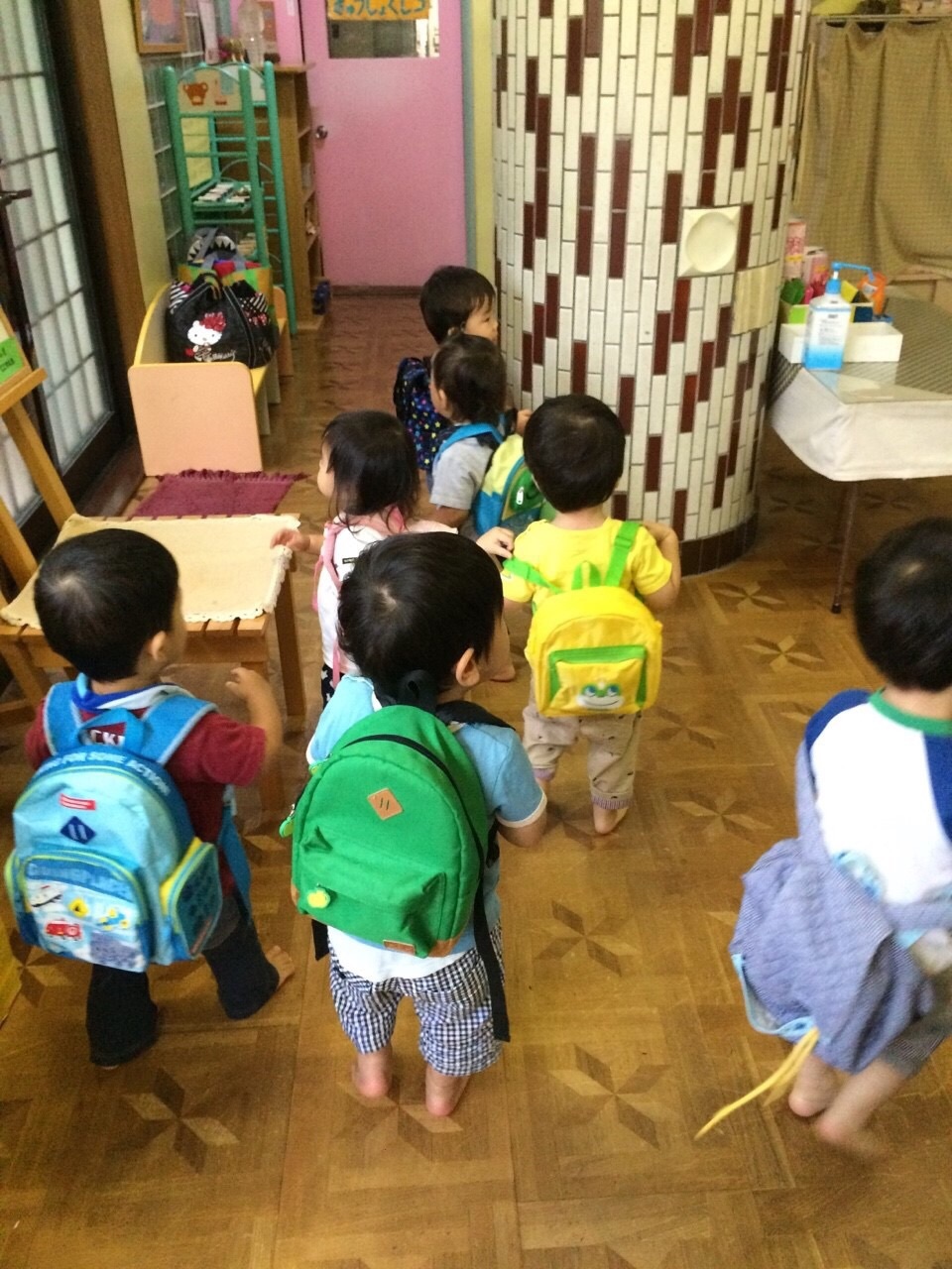 小遠足 はと組 1歳児 まこと保育園 子どもたち可愛いてどんならん