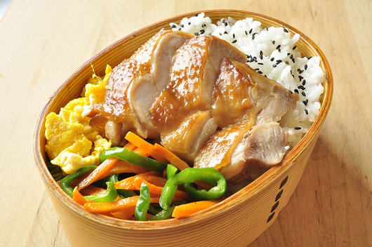 レンジ鶏弁当_b0171098_948593.jpg