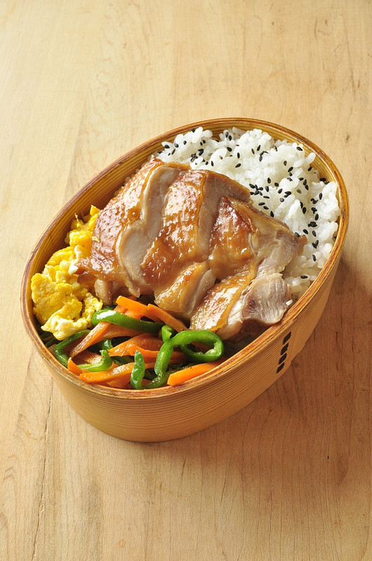 レンジ鶏弁当_b0171098_965273.jpg