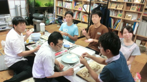 餃子200個作ったよ！_a0080406_22191815.jpg