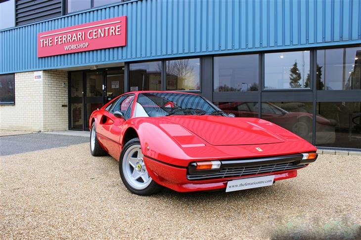 76y 308GTB fiberglass in UK_a0129711_132219.jpg