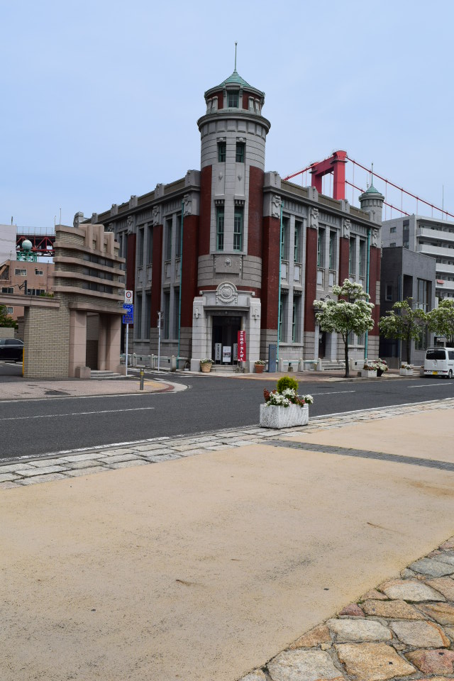 福岡県北九州市若松の旧古河鉱業若松ビル(大正モダン建築再訪)_f0142606_7422550.jpg