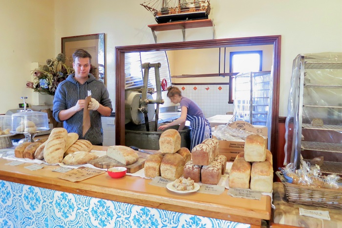 モーニントン半島の美味しいパン屋さん Flinders Sourdough_d0154118_2111359.jpg