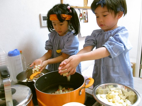 『ピザ＆カレー食べます！？』_f0106079_15305719.jpg