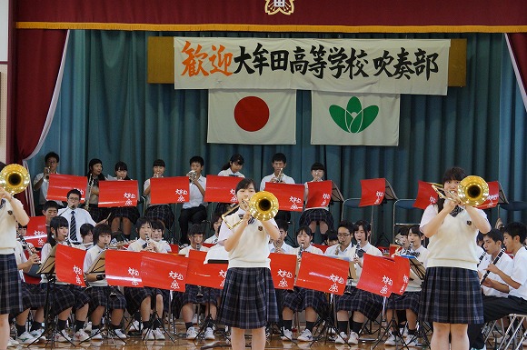 平成27年度親子ふれあい音楽会・大牟田高等学校吹奏楽部演奏会_a0137997_18202545.jpg