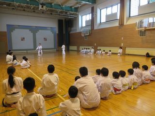 日曜空手 新琴似・新川教室_c0118332_13284686.jpg