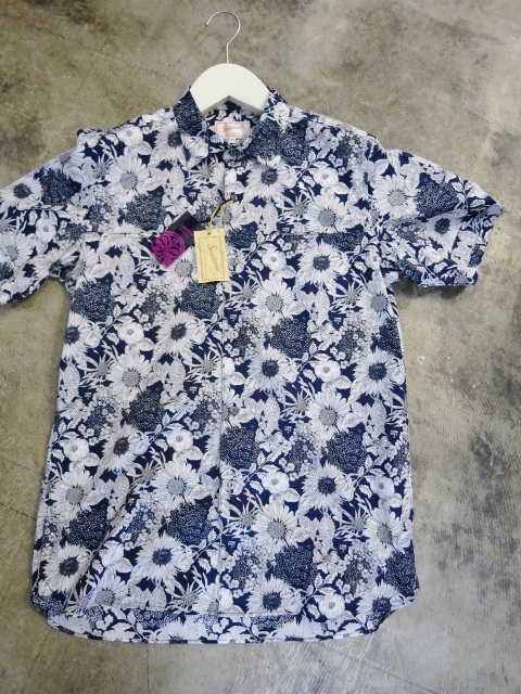 季節IN!しましたネ。。。LIBERTY柄 S/S SHIRTS (Newhaven) By SOUND MAN_d0152280_15105293.jpg
