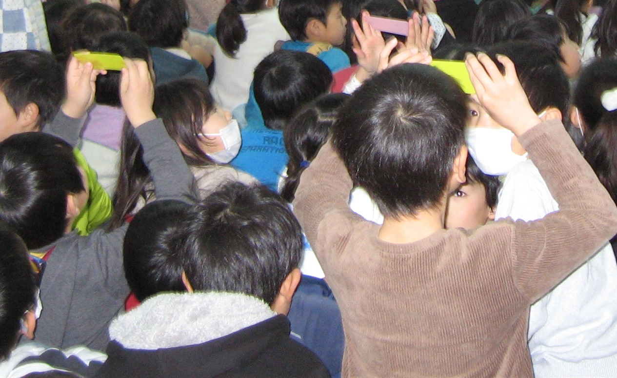 15年2月4日 池田市立秦野小学校 大阪府 1276座 活動報告