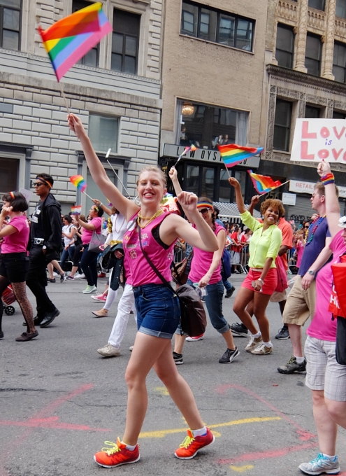 NYのゲイ・プライド・パレード2015（最高裁が全州で同性婚認める判断を下した2日後）_b0007805_3504539.jpg