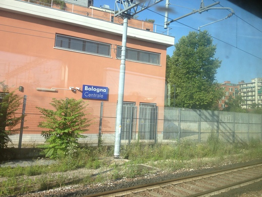 イタリアの車窓から フィレンツェ―リミニ間_a0136671_4284121.jpg