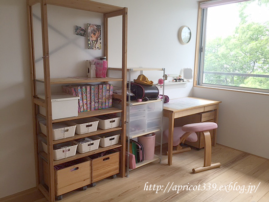 長女の部屋の模様替え3_c0293787_10292957.jpg