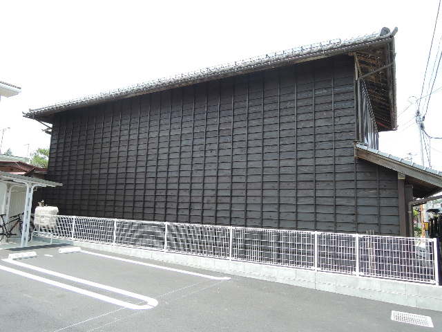 茶畑 外壁下見板張りリフォーム 岩井沢工務所の現場日記