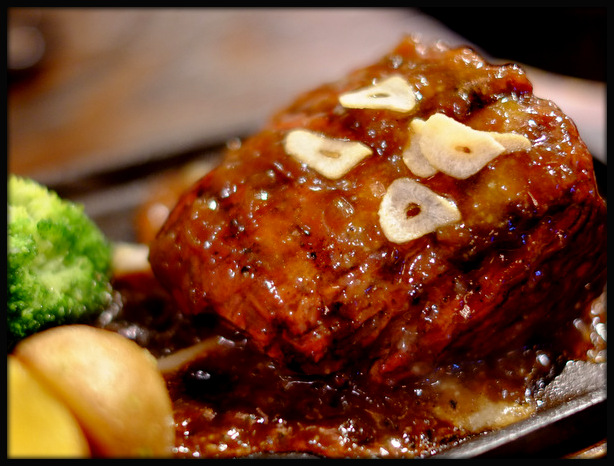 「日比谷・有楽町 Fillet Bar Houzan Ginza Sukiyabashi Standの極厚ヒレステーキ、ミートオークション」_a0000029_17372173.jpg