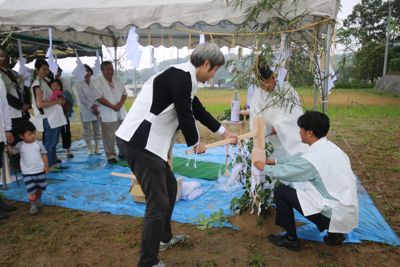 「カメラスタジオのある家/上久原の家」S様邸の地鎮祭でした♪_e0029115_17274489.jpg
