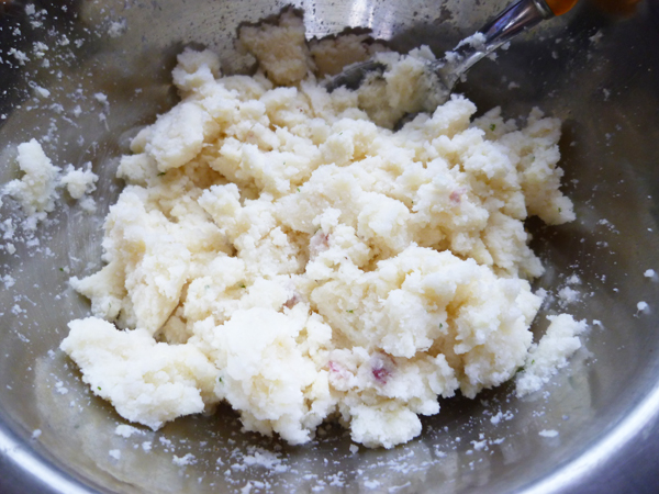 IDAHOAN Baby Reds® with Roasted Garlic and Parmesan Flavored Mashed Potatoes_c0152767_2244861.jpg