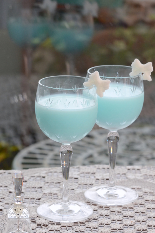 ティファニーブルー”のウエルカムドリンク♪ : ミンミンゼミ