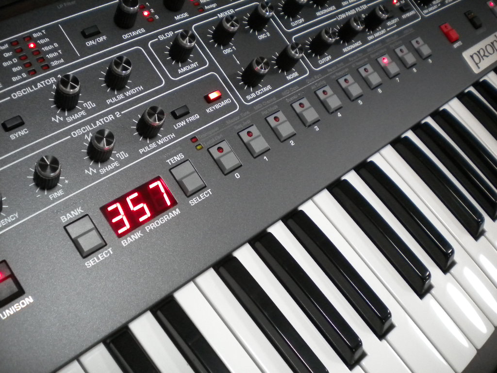 SEQUENTIAL prophet-6試奏記 : 風流音色まねゑもん SEQUENTIAL prophet-6試奏記 : 風流音色まねゑもん