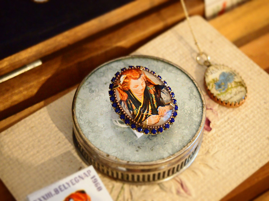 始まりました 『夏のおたよりと切手アクセサリー展』_a0306166_15263409.jpg