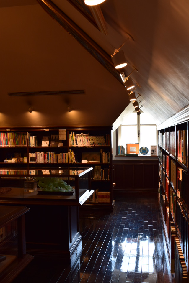 福岡県北九州市立国際友好記念図書館(明治モダン建築探訪番外編)_f0142606_7495640.jpg