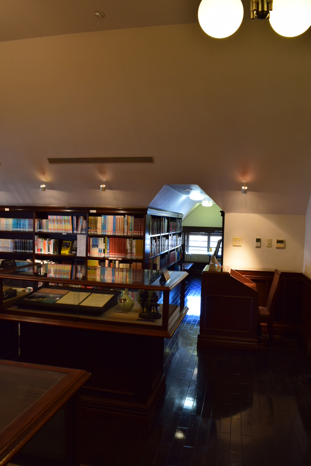 福岡県北九州市立国際友好記念図書館(明治モダン建築探訪番外編)_f0142606_7572994.jpg