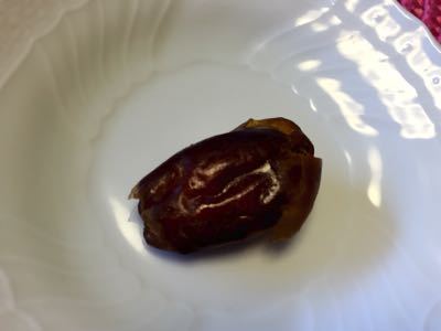 女性の味方、甘いデーツを取り入れる_d0285416_13592966.jpg