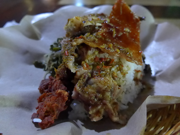 バリ島へ行く。⑪ ~バリ地元料理バビグリンを食す~_f0232060_2157269.jpg