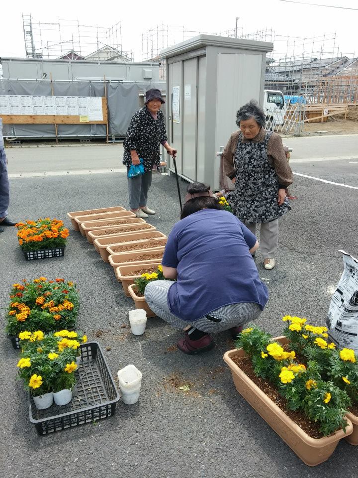 宮城県東松島市 小野駅前仮設_d0259876_2311444.jpg