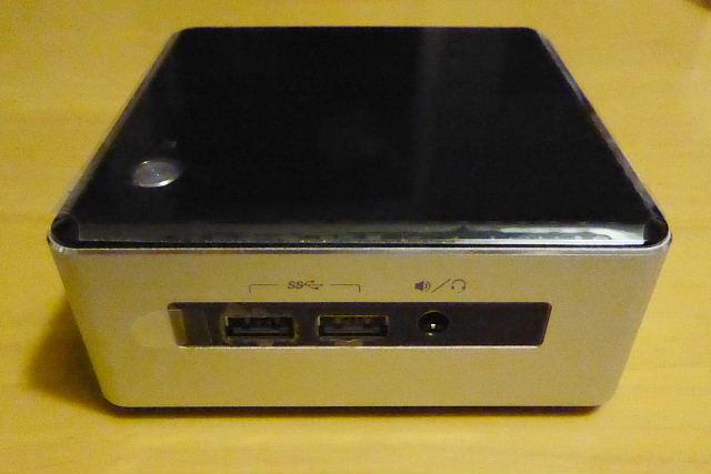 Intel NUC Kit NUC5i5RYH _f0070279_23213335.jpg