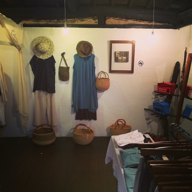 e0123704_12013975.jpg