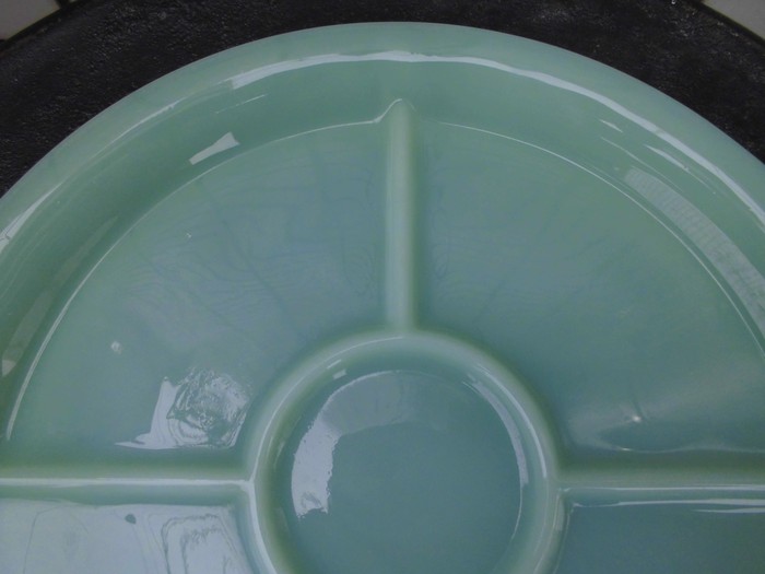 Fire　King　Jade-ite　5　Compartment　Plate_e0187362_10354587.jpg