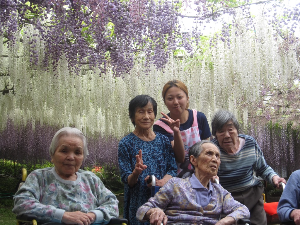 グループホーム バスハイク_e0191174_21174348.jpg