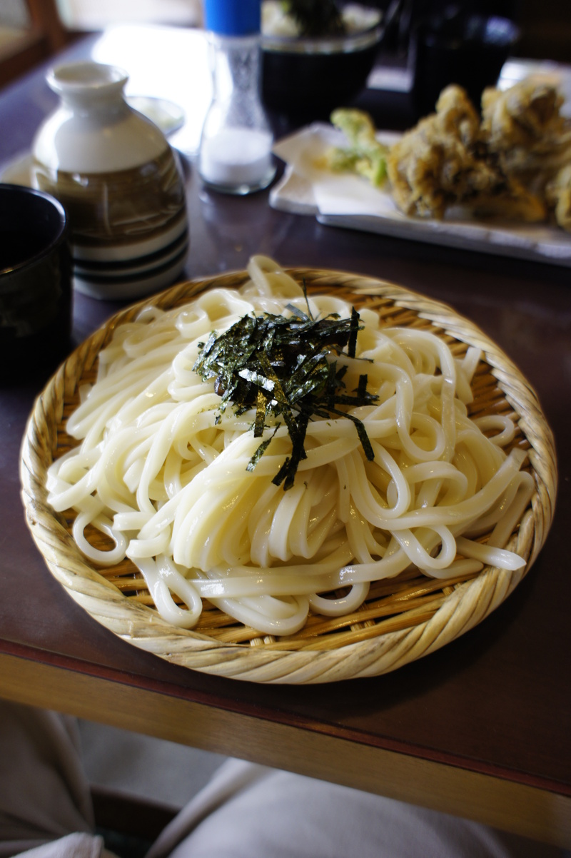 渋川市伊香保町 水沢うどん 山本屋 己 おれ めし