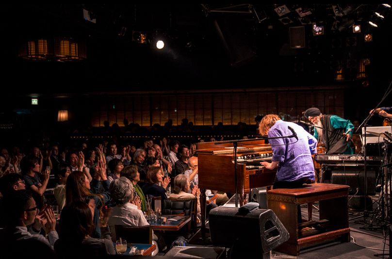 Dr, Lonnie Smith at BlueNote TOKYO (^^)/_a0163788_20255694.jpg