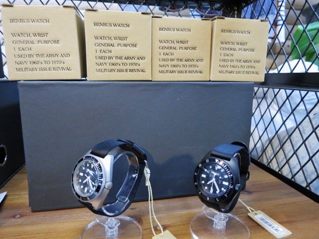 やはり・この季節・・・ TOM HAWK (Navajo) SILVER BANGLE 好いです★★★ & 御詫び..._d0152280_2261577.jpg