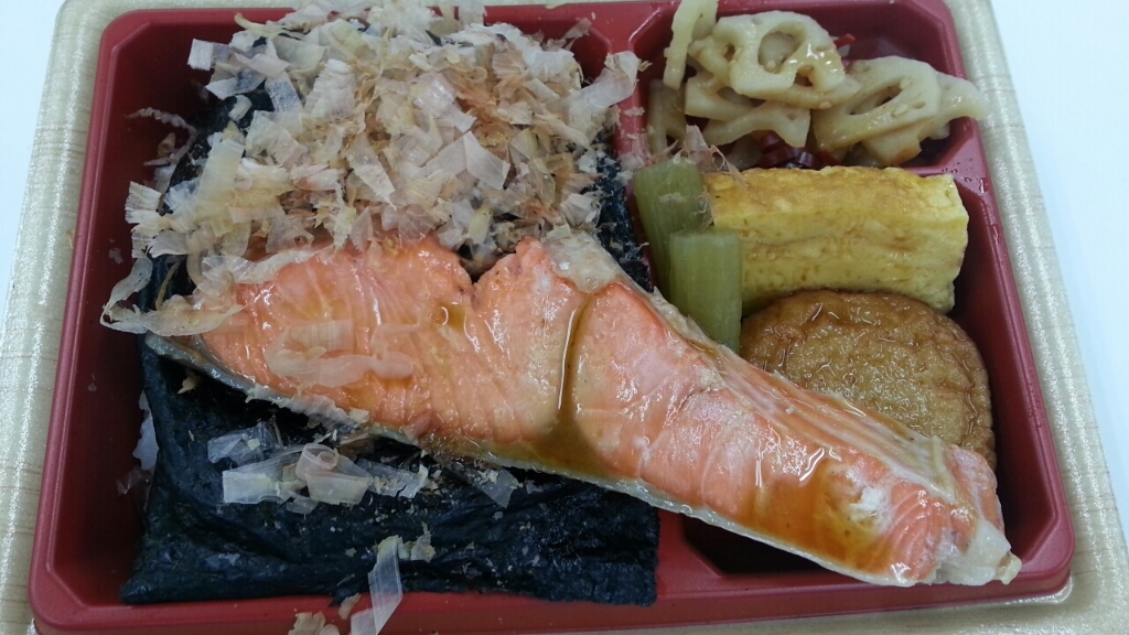 7/9 新潟コシヒカリ紅鮭弁当¥498@LAWSON_b0042308_12404211.jpg
