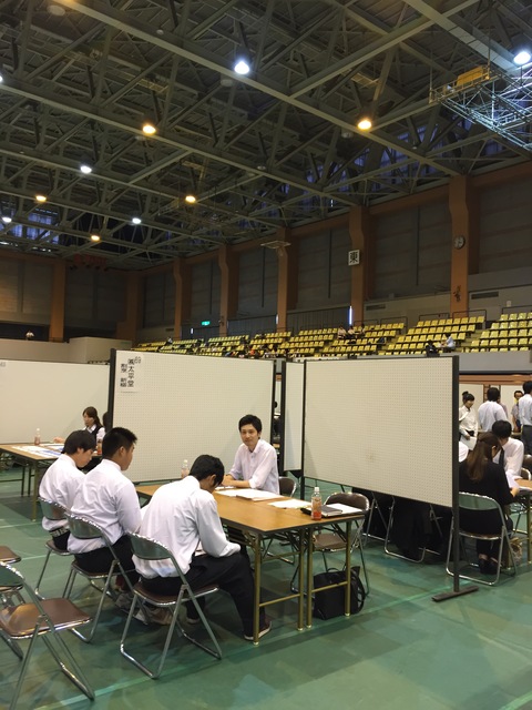 高校生就職準備ガイダンスに参加してきました。_d0182179_21352080.jpg