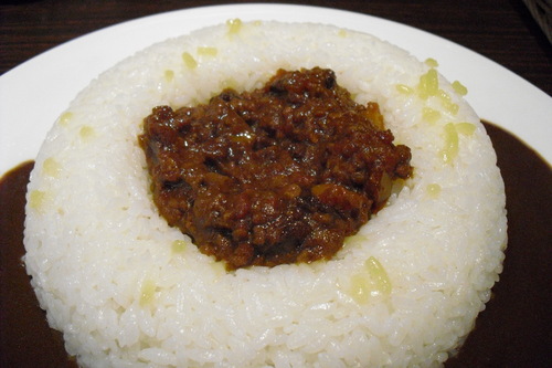 欧風カレーソレイユ　『ドライカレー』_a0326295_2361381.jpg