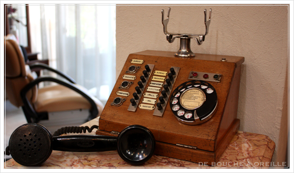 Ancien Telephone En Bois 木製の古い電話機 フランスアンティーク オールド バカラ De Bouche A Oreille Blog