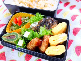 2015.7.１１　いつものお弁当_e0175443_21175317.jpg