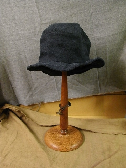 chevalier hat_f0049745_1833557.jpg