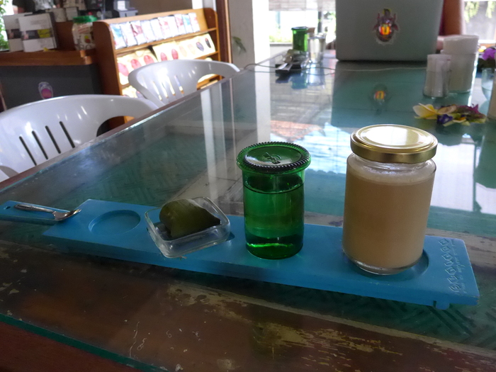 バリ島へ行く。⑰ ~オシャンティーなカフェ~_f0232060_1541164.jpg