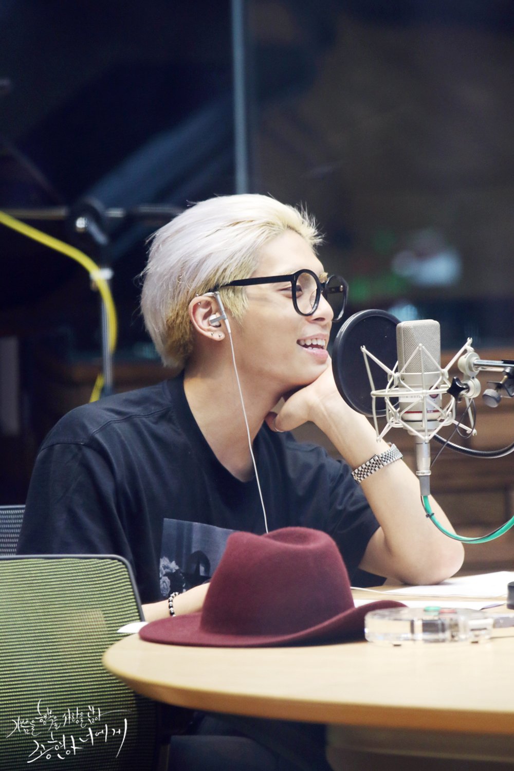 Jonghyun \' MBC Blue Night Radio ② \' // 150710_e0080563_188456.jpg