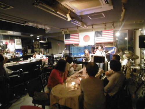 ウッドストックカフェ_f0205367_22590094.jpg
