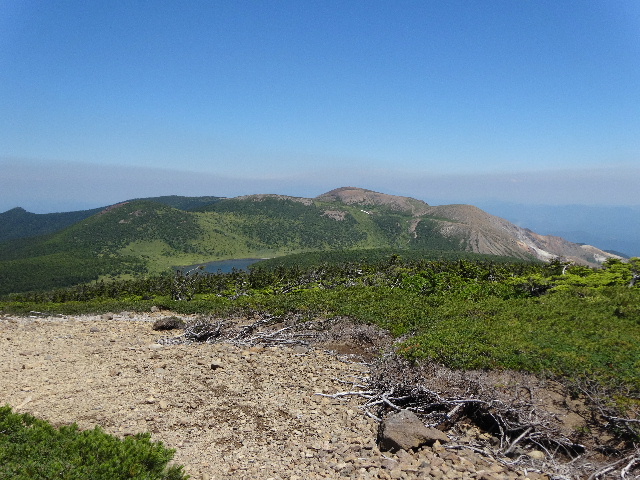 東吾妻山でもワタスゲを愛でる_c0141223_1401195.jpg