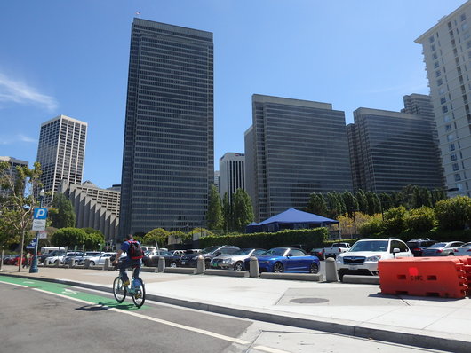 観光客が多い夏のサンフランシスコ_c0115366_2136588.jpg