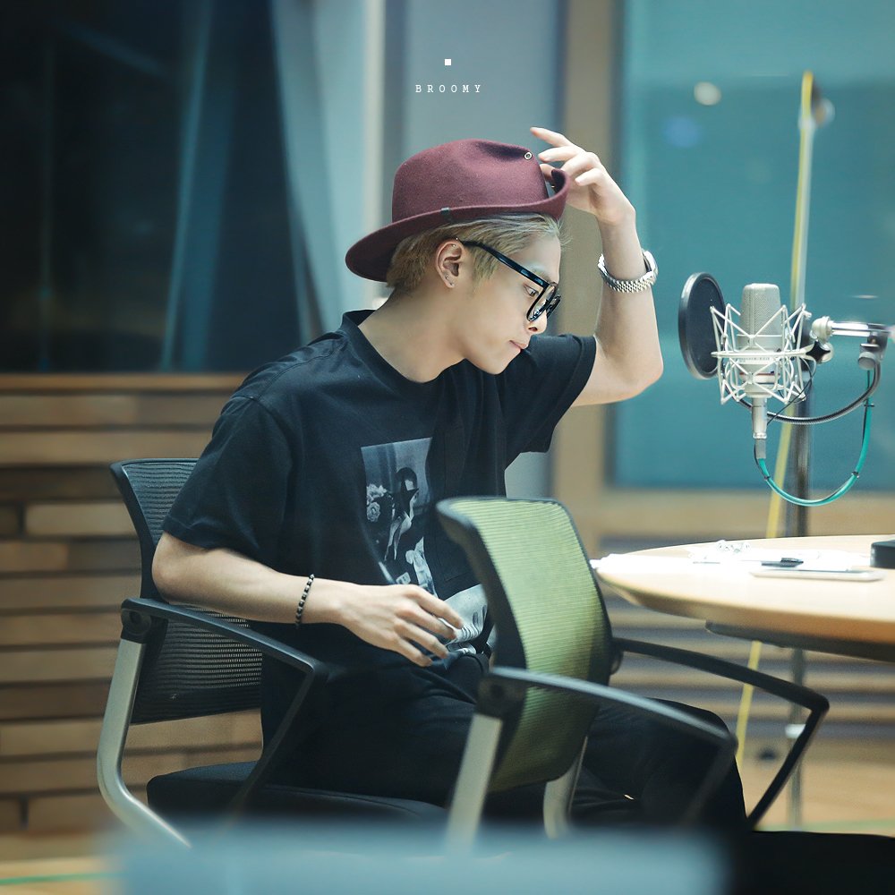 Jonghyun \' MBC Blue Night Radio ④ \' // 150710_e0080563_231663.jpg