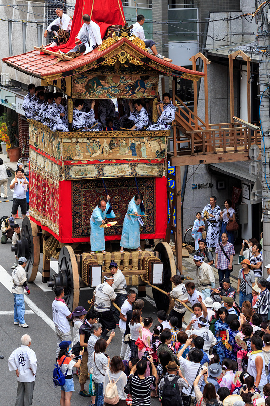 鶏鉾・曳初め(祇園祭2015)_f0155048_2353220.jpg